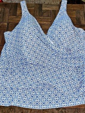 Lands' End Blue White Patterned floral criss cross tankini top Swimsuit 24w new